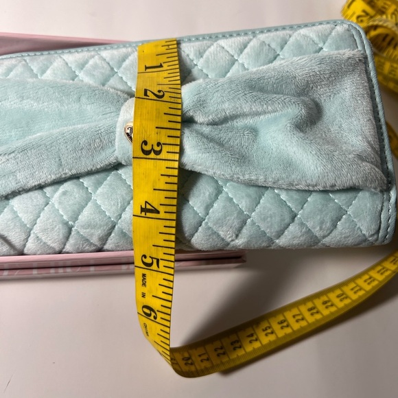Juicy Couture Light Blue Quilted Wallet - Picture 2 of 5